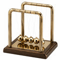 Newton Pendel Tischspielzeug mit Holzsockel in Gold