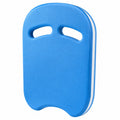 Blaues Schwimmbrett mit Griffen